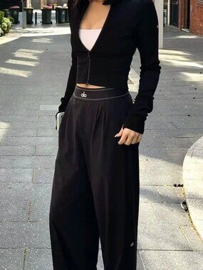 ALO Yoga Black Suit Up Trouser 🖤 Regular NWT 30-inch inner seam, S-M